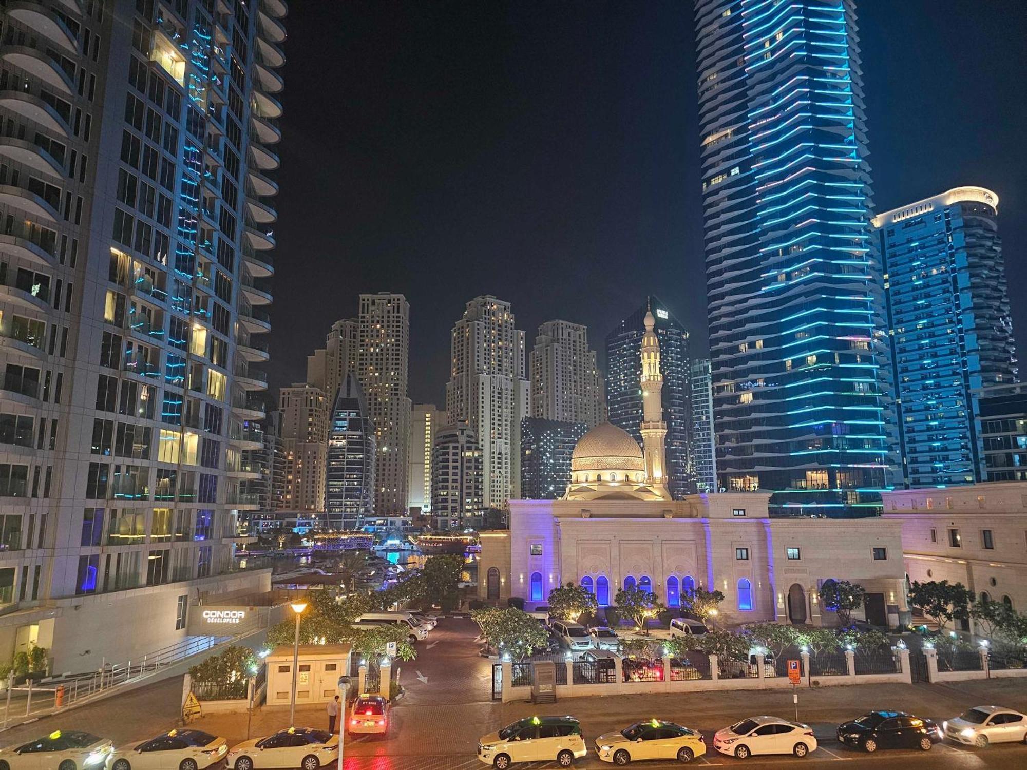 Tudors One Marina View Rooftop Pool Four Beds Apartment *